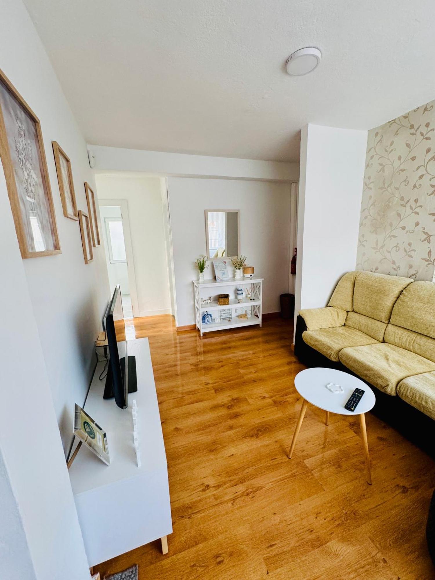 Piso Maruja - Cee Apartment Ngoại thất bức ảnh